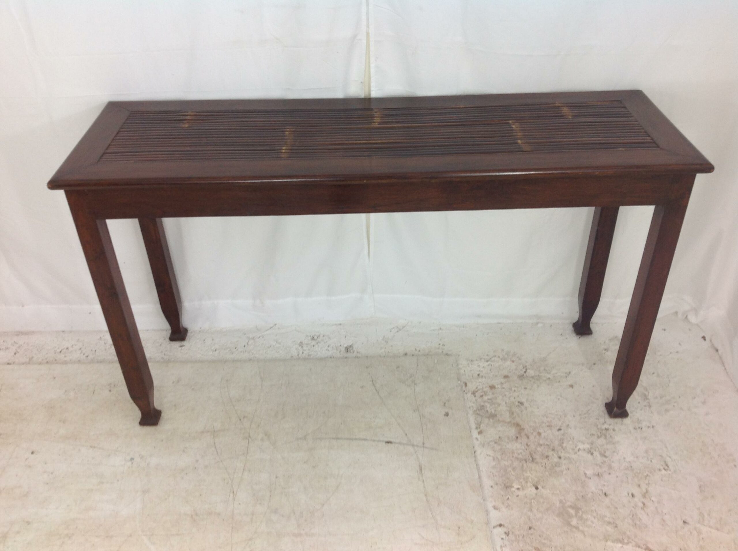 Dark wood hall / side table EReuse