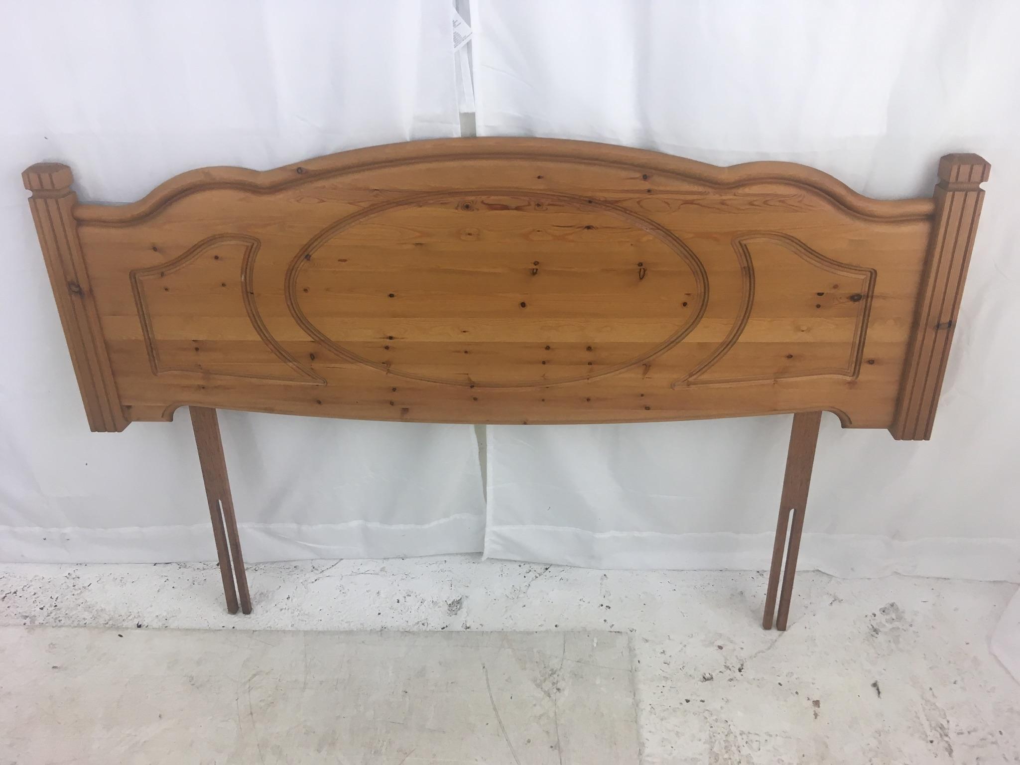 Pine double 4'6 headboard EReuse