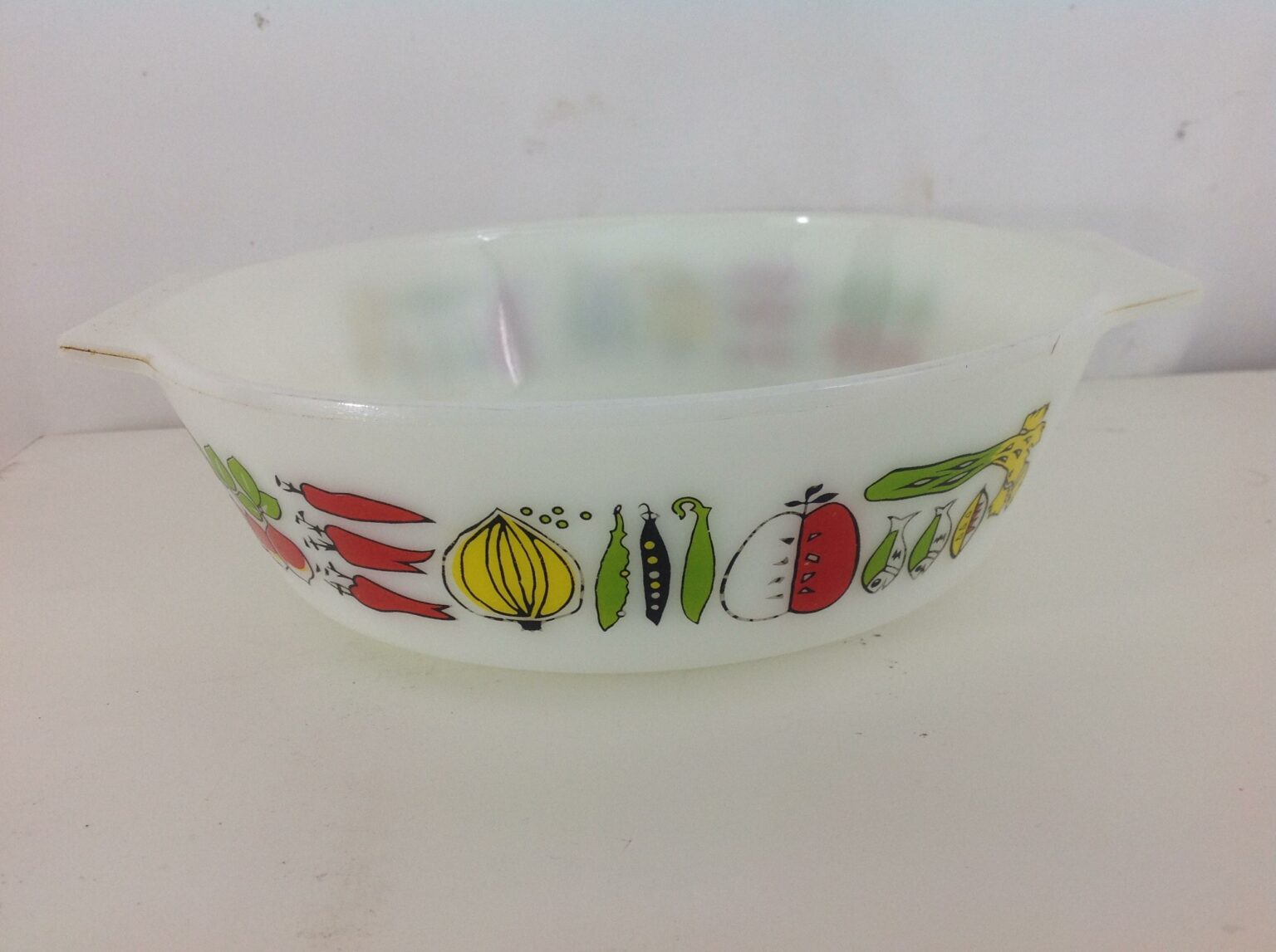 Nice old Pyrex salad bowl EReuse