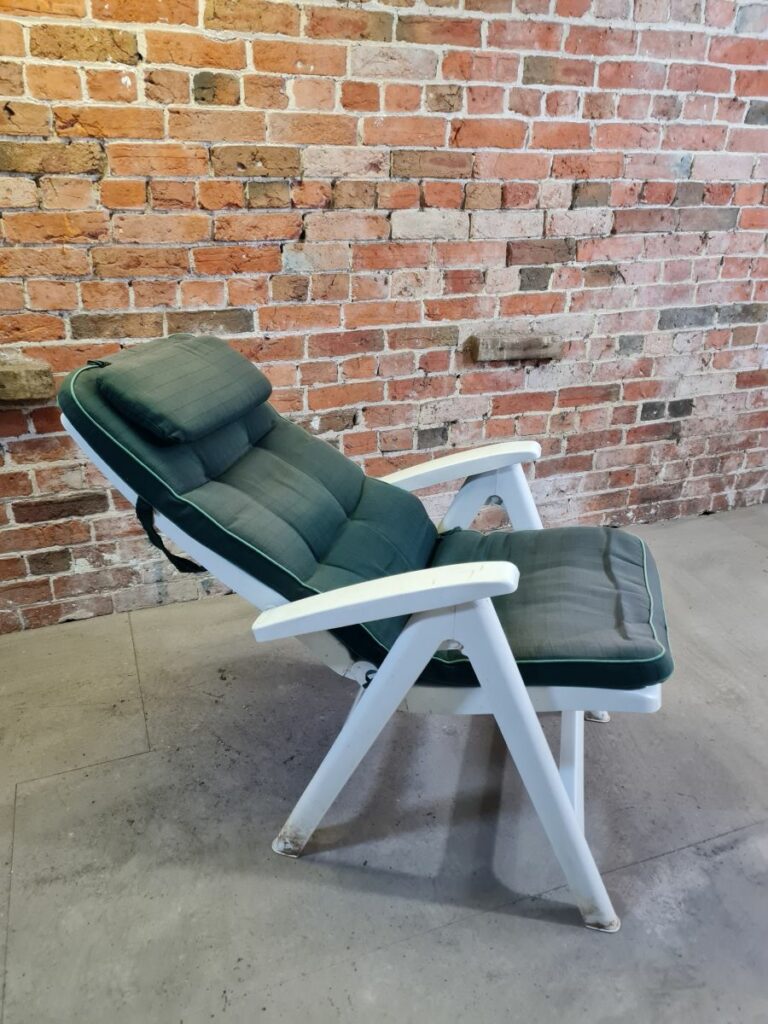 Reclining Garden Chair including Cushion EReuse