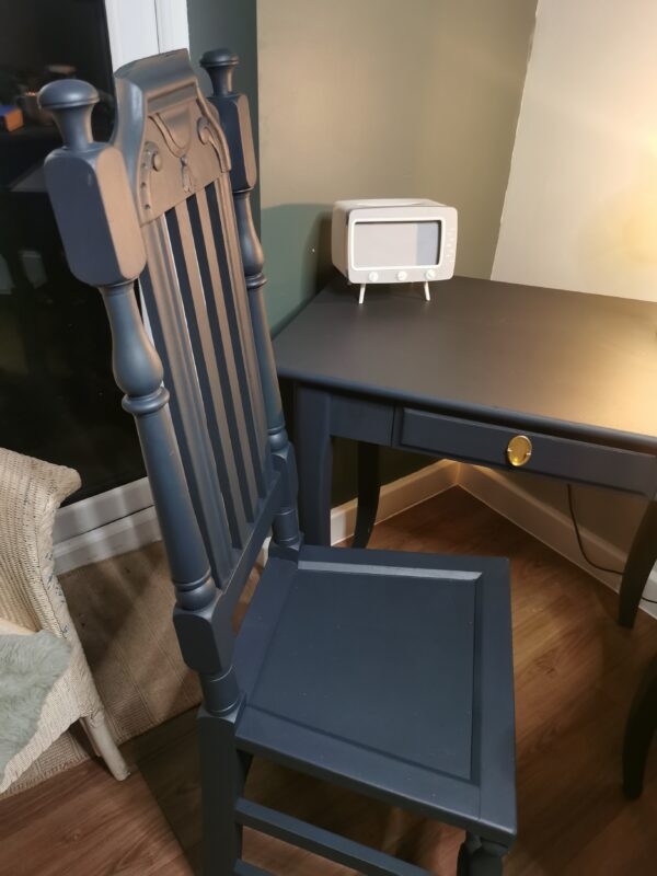 Dressing table /desk with drawer and chair - Image 4