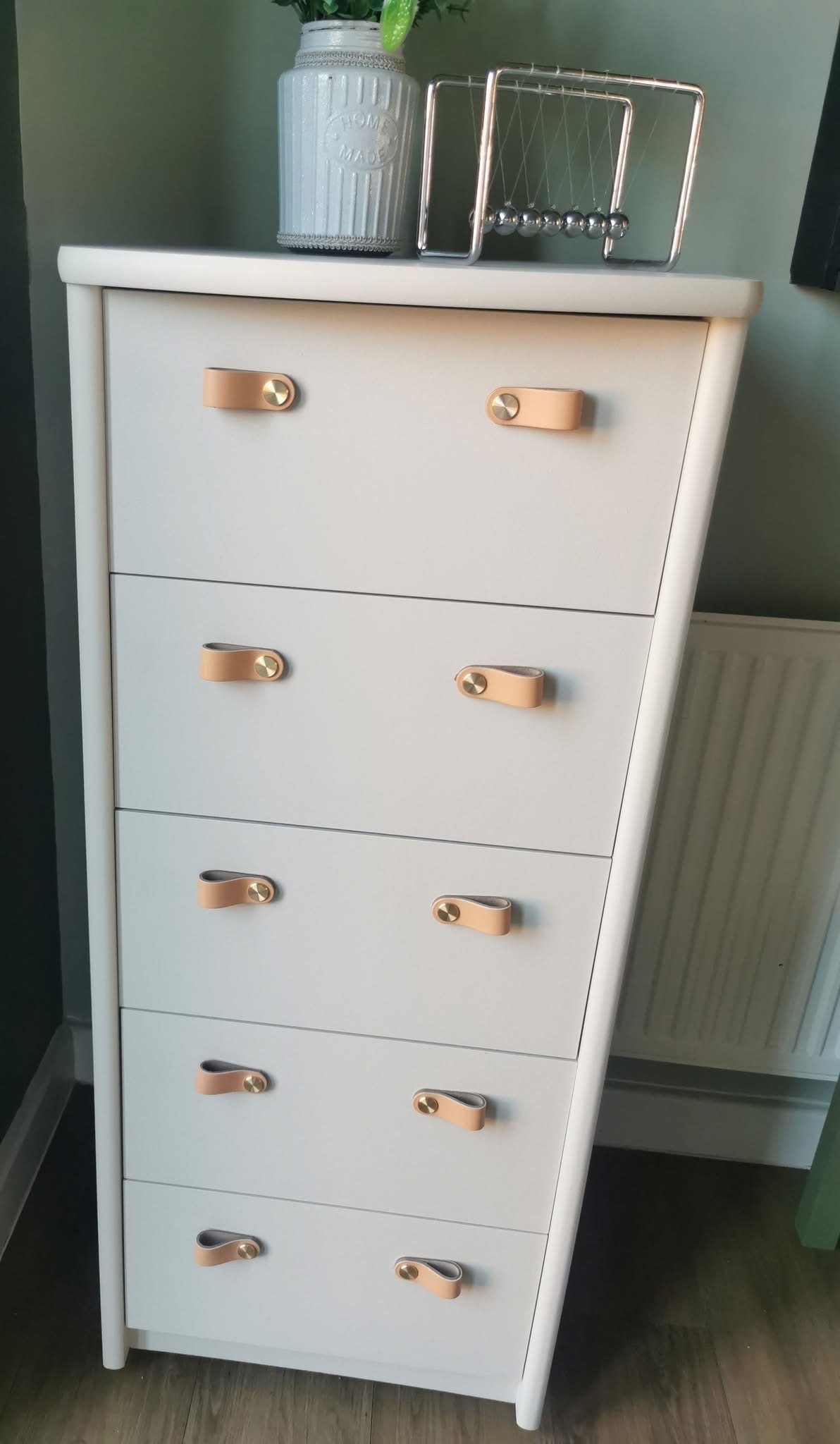 Tall slim 5 drawer unit